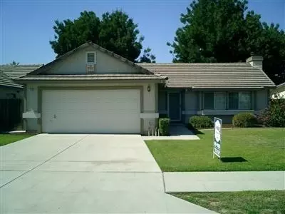 1362 Colombard Dr, Madera, CA 93637 photo 1