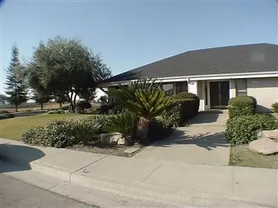 970 E Goble, Fowler, CA 93625 photo 1