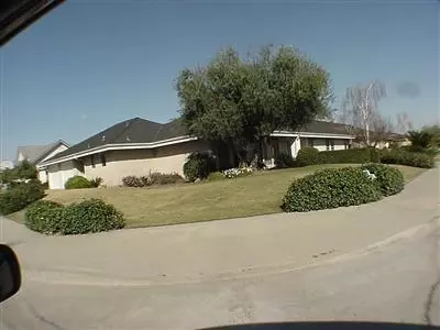 970 E Goble, Fowler, CA 93625 photo 2