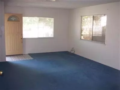 1052 Brookside Dr, Clovis, CA 93612 photo 4