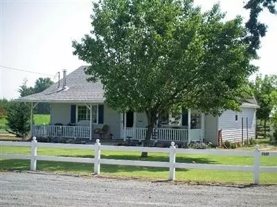 7337 20th Ave, Lemoore, CA 93245 photo 2
