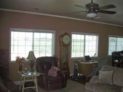 7337 20th Ave, Lemoore, CA 93245 photo 8