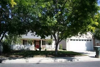 1043 N Adler, Clovis, CA 93611 photo 1