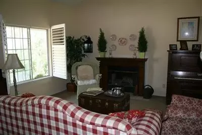 1043 N Adler, Clovis, CA 93611 photo 8