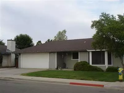 1747 Swift Ave, Clovis, CA 93611 photo 8
