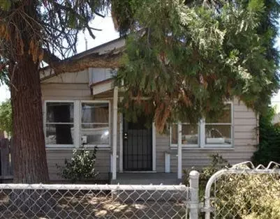 2052 E Webster Ave, Fresno, CA 93701 photo 1