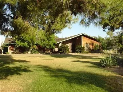5723 E Mustang Ave, Clovis, CA 93619 photo 1