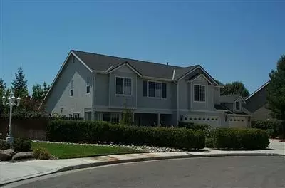 196 Bedford Ave, Clovis, CA 93611 photo 1
