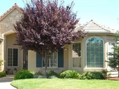 777 W Omaha Ave, Clovis, CA 93619 photo 2