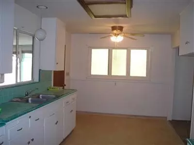 2128 Richard Ave, Sanger, CA 93657 photo 3