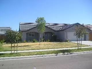 15892 W Monterey, Kerman, CA 93630 photo 2