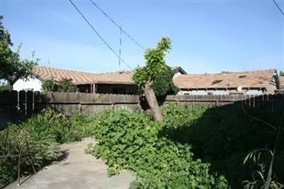 445 N 13th St, Chowchilla, CA 93610 photo 4