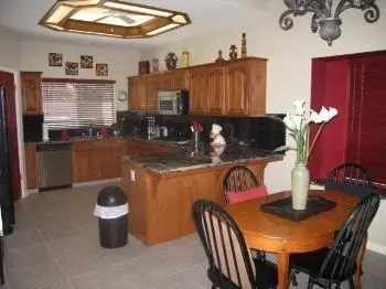 2785 E Jon Dr, Fresno, CA 93720 photo 4
