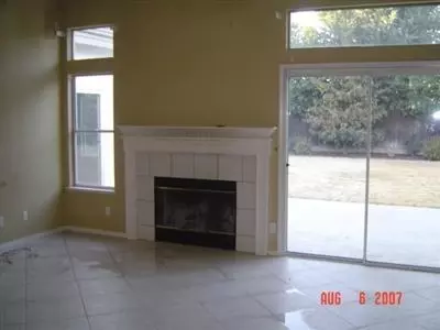 2051 Decatur Ave, Clovis, CA 93611 photo 7