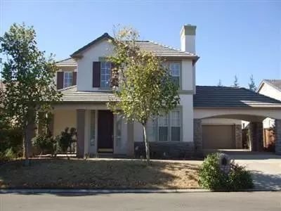 10451 E Lylewood Way, Clovis, CA 93619 photo 1