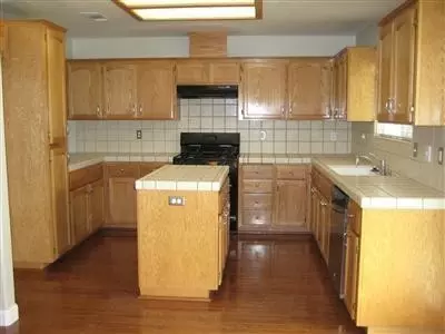 440 S Boyd Ave, Kerman, CA 93630 photo 5