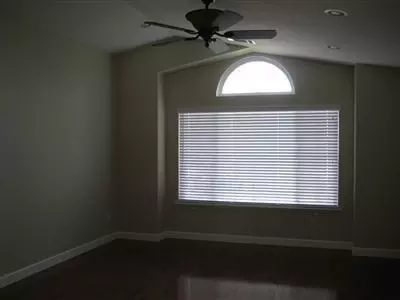 440 S Boyd Ave, Kerman, CA 93630 photo 3