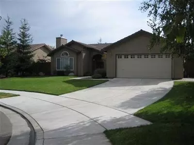 440 S Boyd Ave, Kerman, CA 93630 photo 1