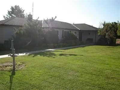 7746 N De Wolf Ave, Clovis, CA 93619 photo 4
