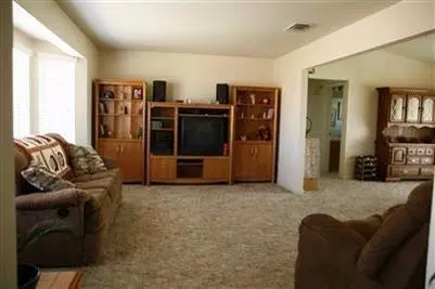 17136 La Canada, Madera, CA 93636 photo 3