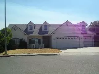 118 W Vermont Ave, Clovis, CA 93619 photo 1