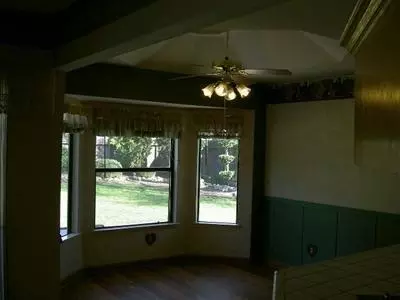 15778 W E St, Kerman, CA 93630 photo 8