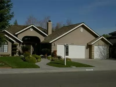 15778 W E St, Kerman, CA 93630 photo 2