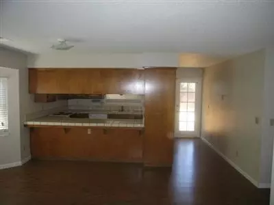 974 Arroyo Ave, Clovis, CA 93611 photo 4