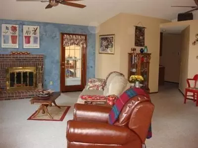790 Heath Ct, Lemoore, CA 93245 photo 3
