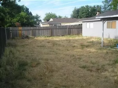 2297 Stanford Ave, Clovis, CA 93611 photo 2