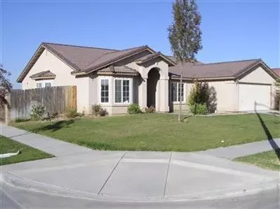 15682 W Middleton Ave, Kerman, CA 93630 photo 1
