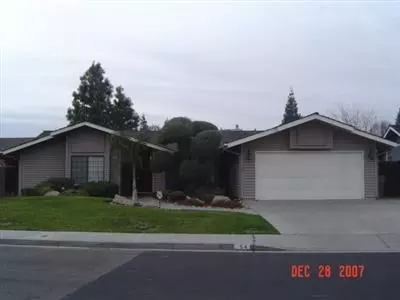 54 Cypress Ave, Clovis, CA 93611 photo 1