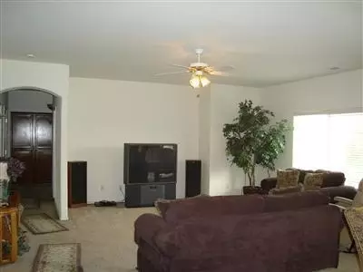 1422 Dalton Ave, Sanger, CA 93657 photo 3