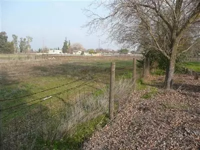 6572 N De Wolf Ave, Clovis, CA 93619 photo 3