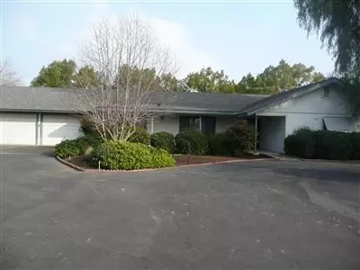 6572 N De Wolf Ave, Clovis, CA 93619 photo 1