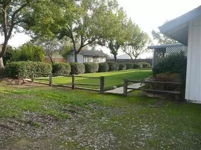 6572 N De Wolf Ave, Clovis, CA 93619 photo 4