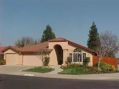 763 Whittier Ave, Clovis, CA 93611 photo 1