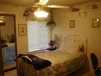 1571 Barstow Ave, Clovis, CA 93611 photo 10