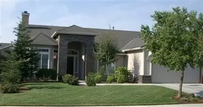 1925 Sterling, Sanger, CA 93657 photo 1