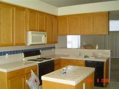 245 W Birch Ave, Clovis, CA 93611 photo 3