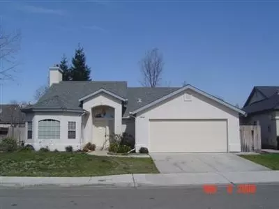 245 W Birch Ave, Clovis, CA 93611 photo 1