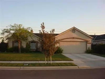 1421 Bay St, Lemoore, CA 93245 photo 1