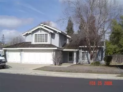 521 W Minarets Ave, Clovis, CA 93611 photo 1