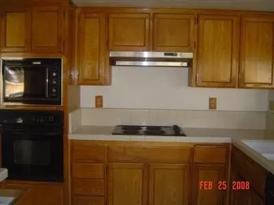 521 W Minarets Ave, Clovis, CA 93611 photo 2