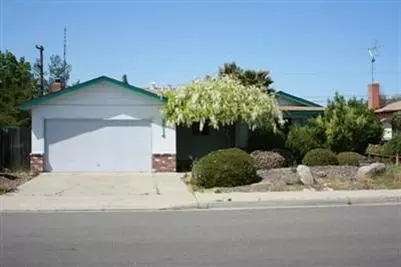 2514 Lind Ave, Clovis, CA 93612 photo 1