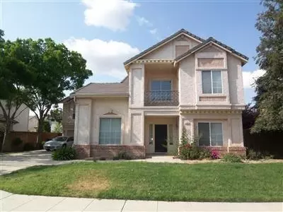 1347 Minarets Ave, Clovis, CA 93611 photo 1