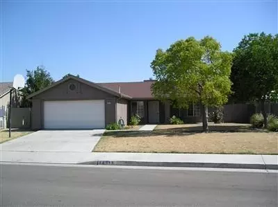 14313 W C St, Kerman, CA 93630 photo 1