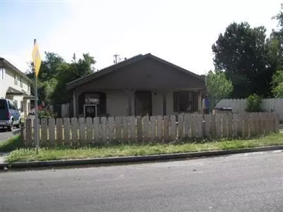 723 N H St, Madera, CA 93637 photo 1