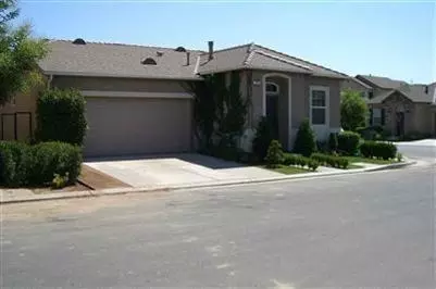646 W Casanova Ln, Clovis, CA 93619 photo 1