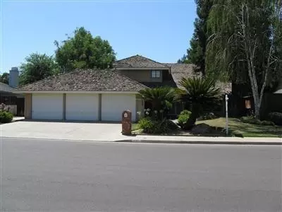 430 Pierce Dr, Clovis, CA 93612 photo 1